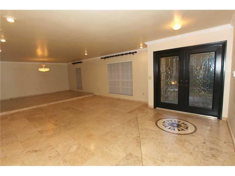 CUTLER BAY ESTS - Residential