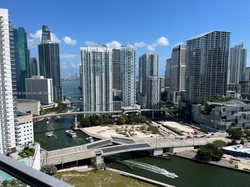IVY CONDO - Residential