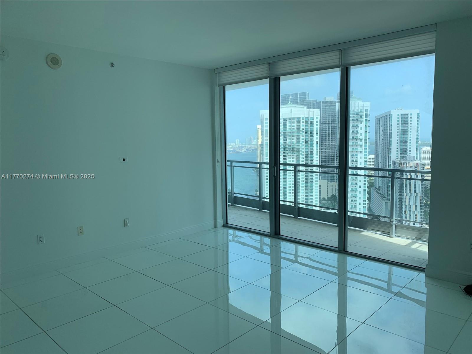 IVY CONDO - Residential