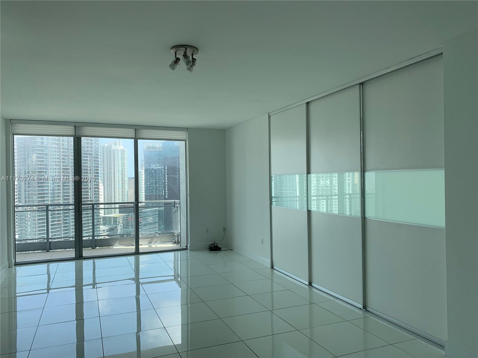 IVY CONDO - Residential