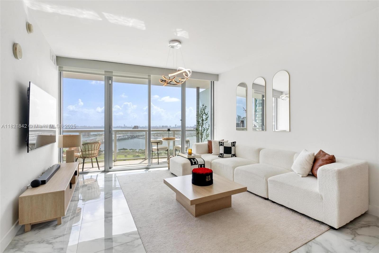 888 Biscayne Blvd 2510