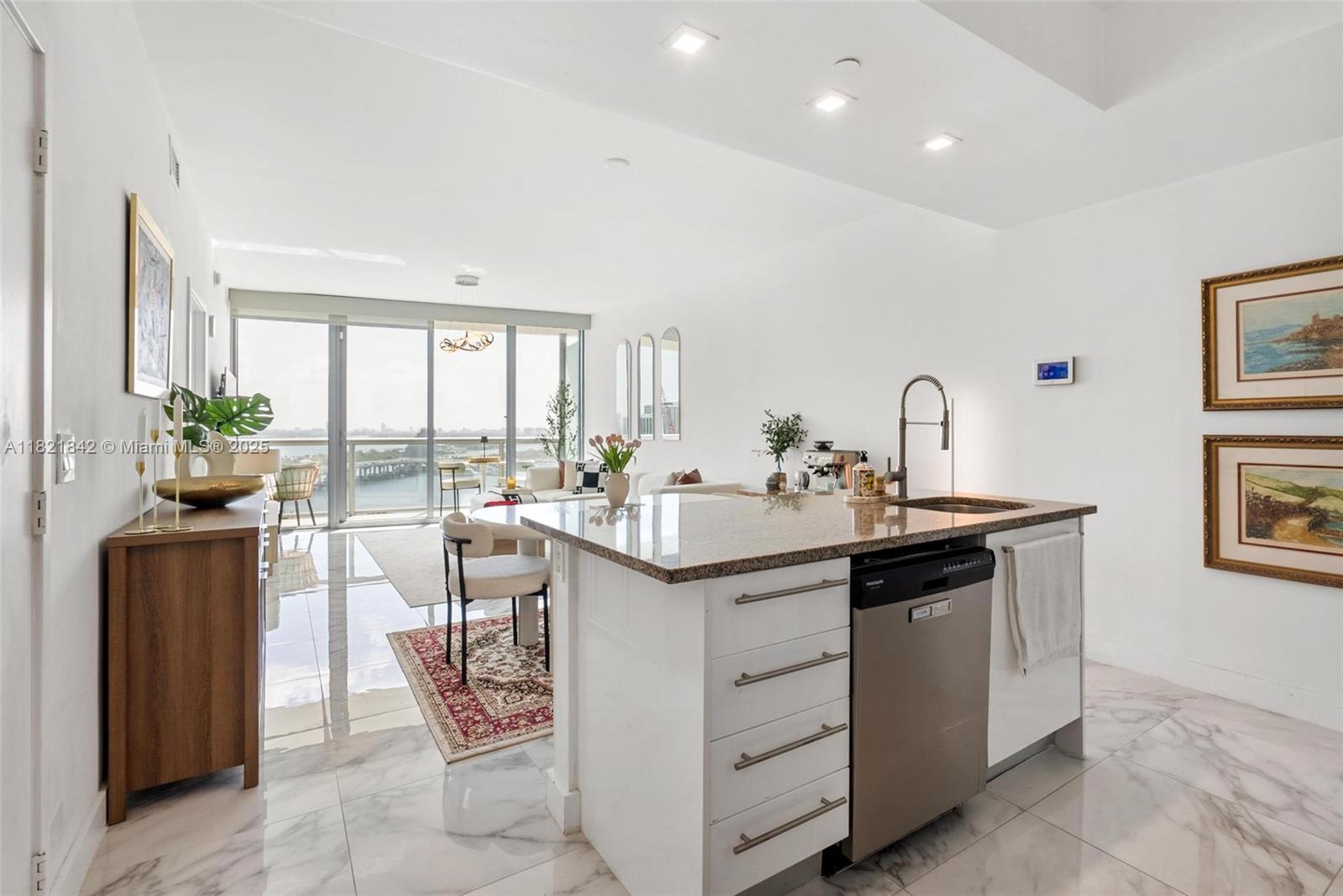 888 Biscayne Blvd 2510