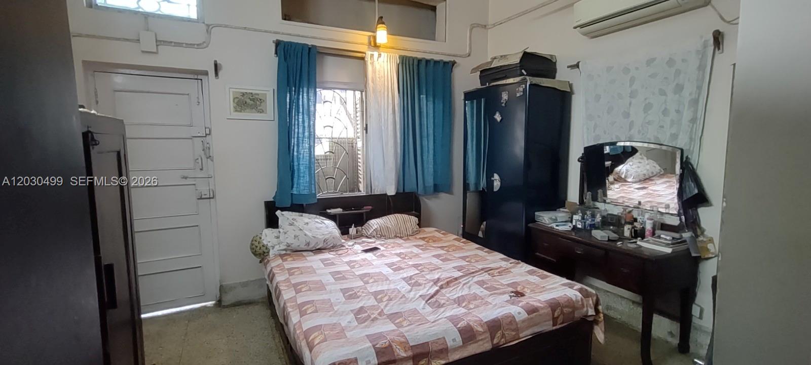 2/1 Rajani Mukherjee Road, Kolkata, India