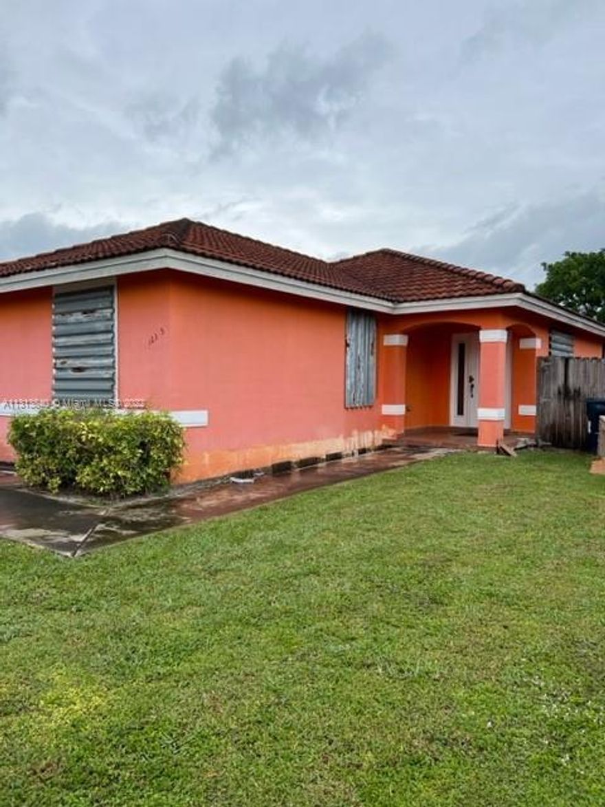 GREAT OPPORTUNITY TO OWN THIS BEAUTIFUL UPGRADED 4/2 SINGLE FAMILY HOME, LARGE SIZE LOT WITH A SPACE FOR A POOL, CLOSE TO US-1 AND TURNPIKE. HOUSE IS CURRENTLY RENTED, PLEASE DO NOT CONTACT TENANTS, CALL L/A FOR SHOWING INSTRUCTIONS.