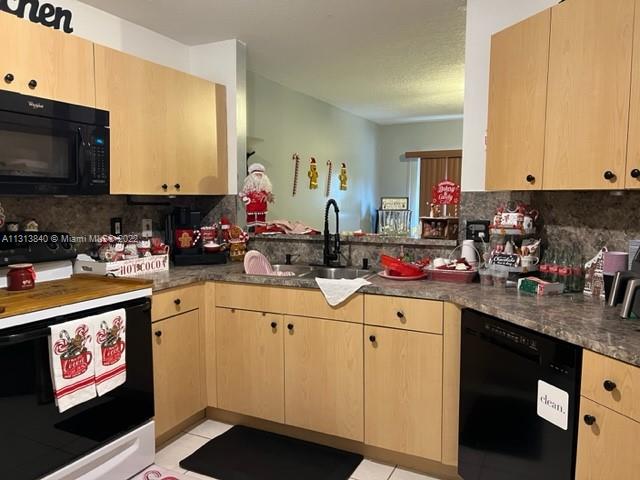 FLAMINGO PARK - Residential