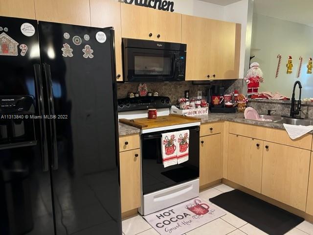 FLAMINGO PARK - Residential