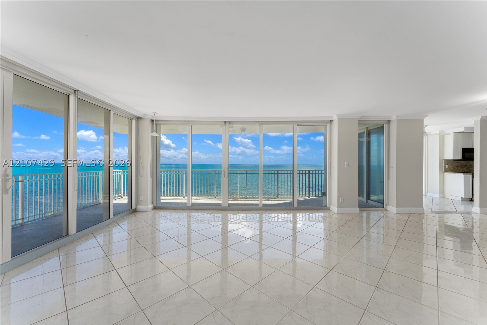 881 Ocean Dr 13H