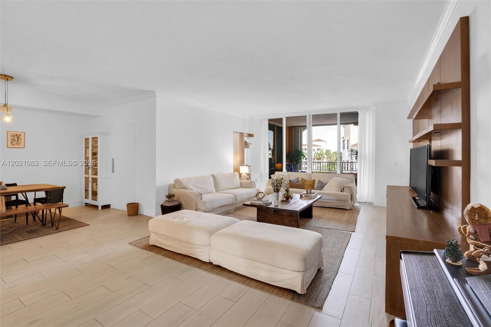 Photo 1 of 38 — 735 Crandon Blvd 503, Key Biscayne, FL 33149