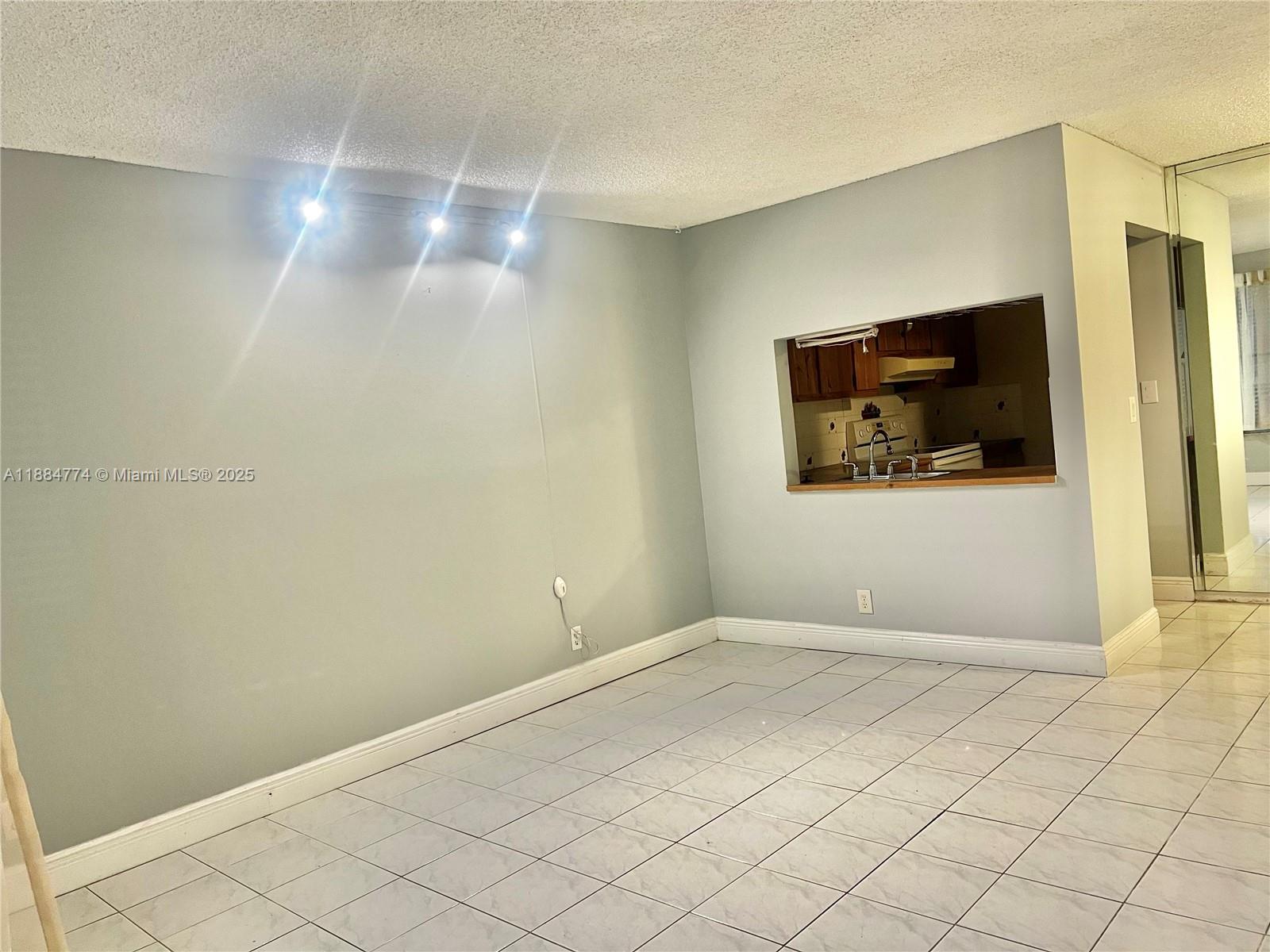 WINDING LAKE AT WELLEBY C - Residential Lease