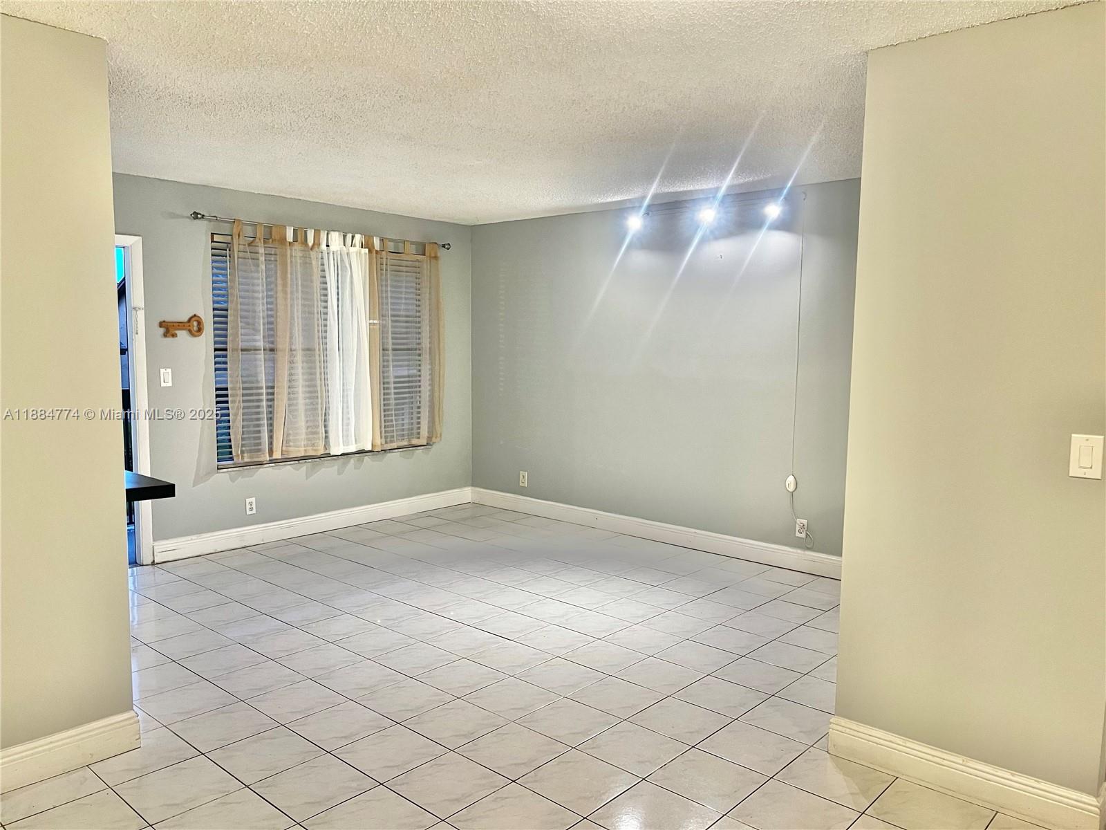 WINDING LAKE AT WELLEBY C - Residential Lease