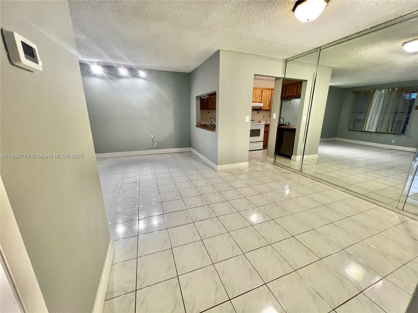 WINDING LAKE AT WELLEBY C - Residential Lease