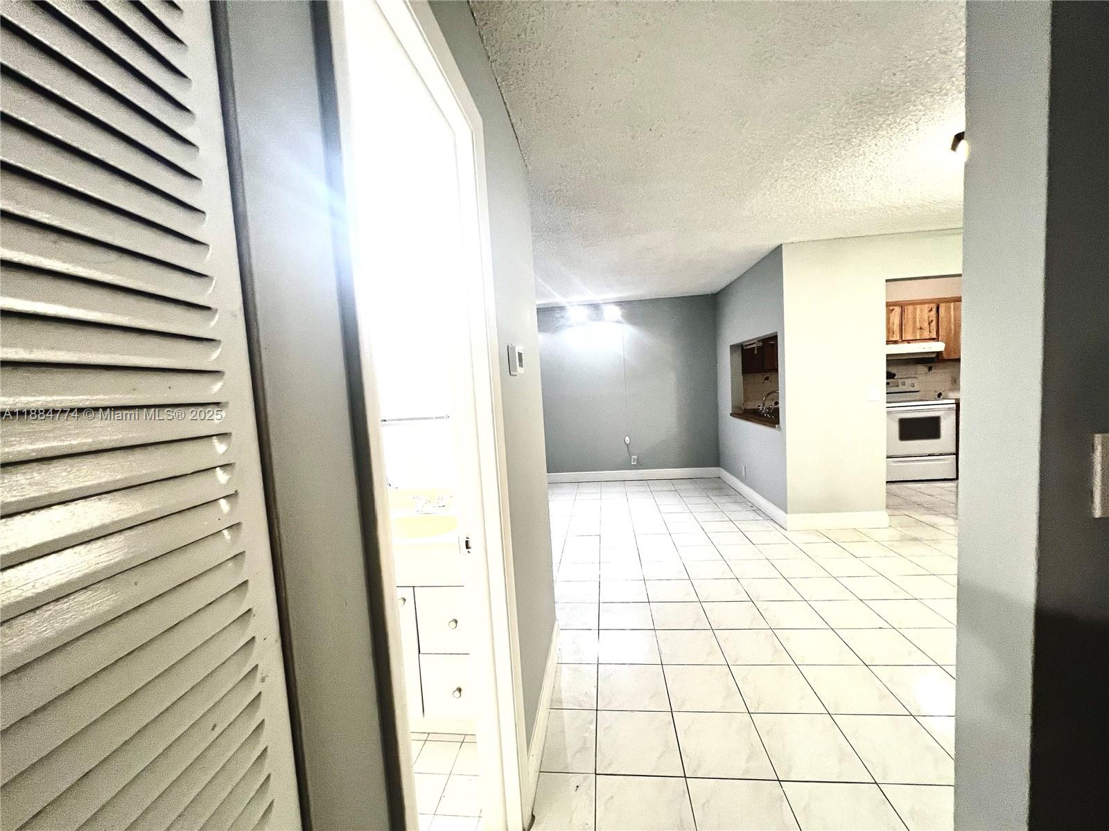 WINDING LAKE AT WELLEBY C - Residential Lease