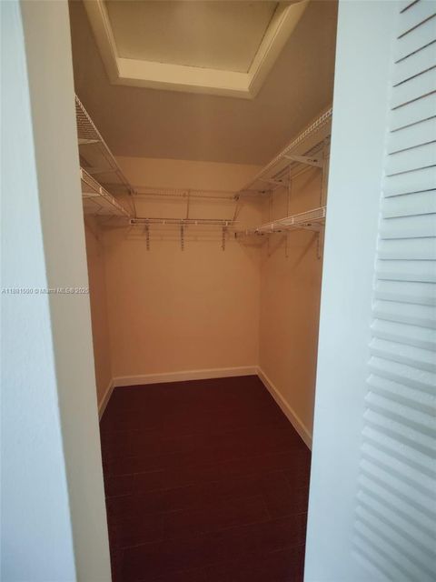 786 NW 103rd Ter 202 Pembroke Pines FL 33026