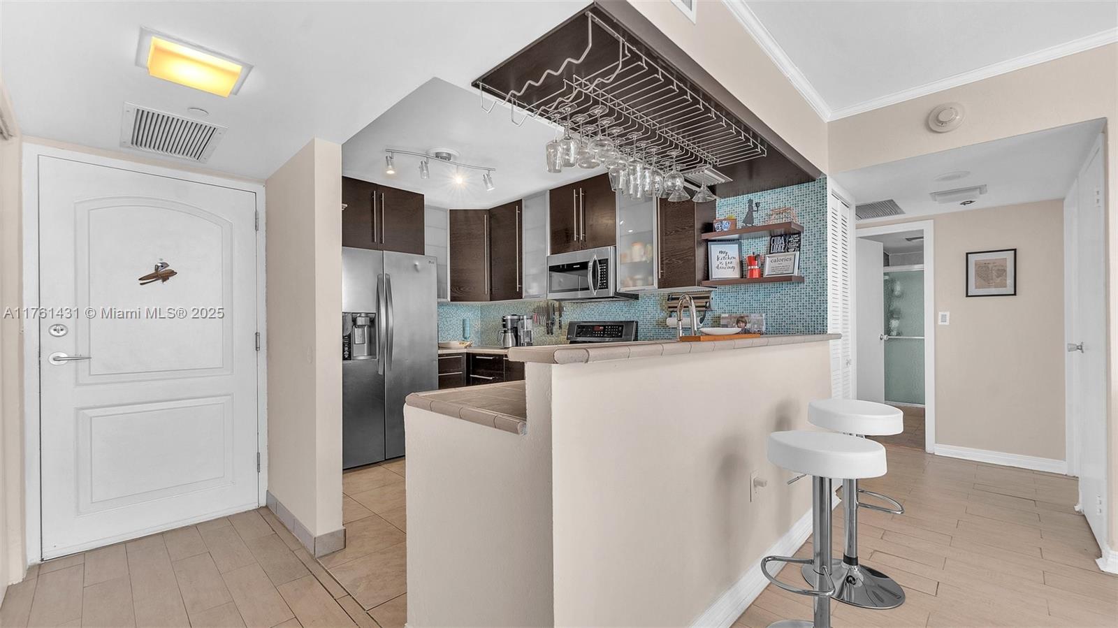 AVENTURA ELDORADO CONDO - Residential