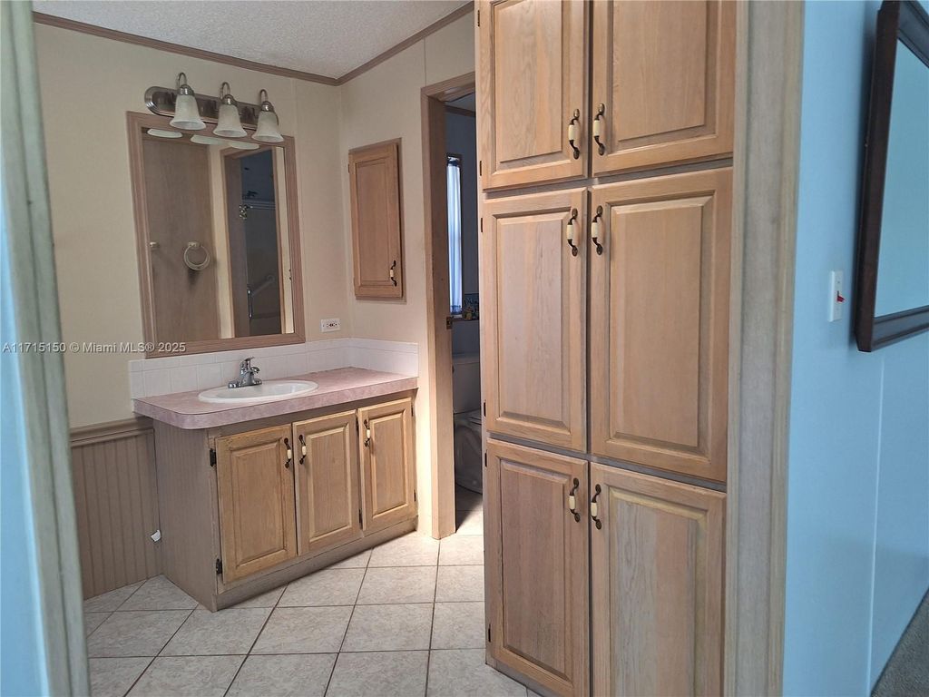 listing image 57