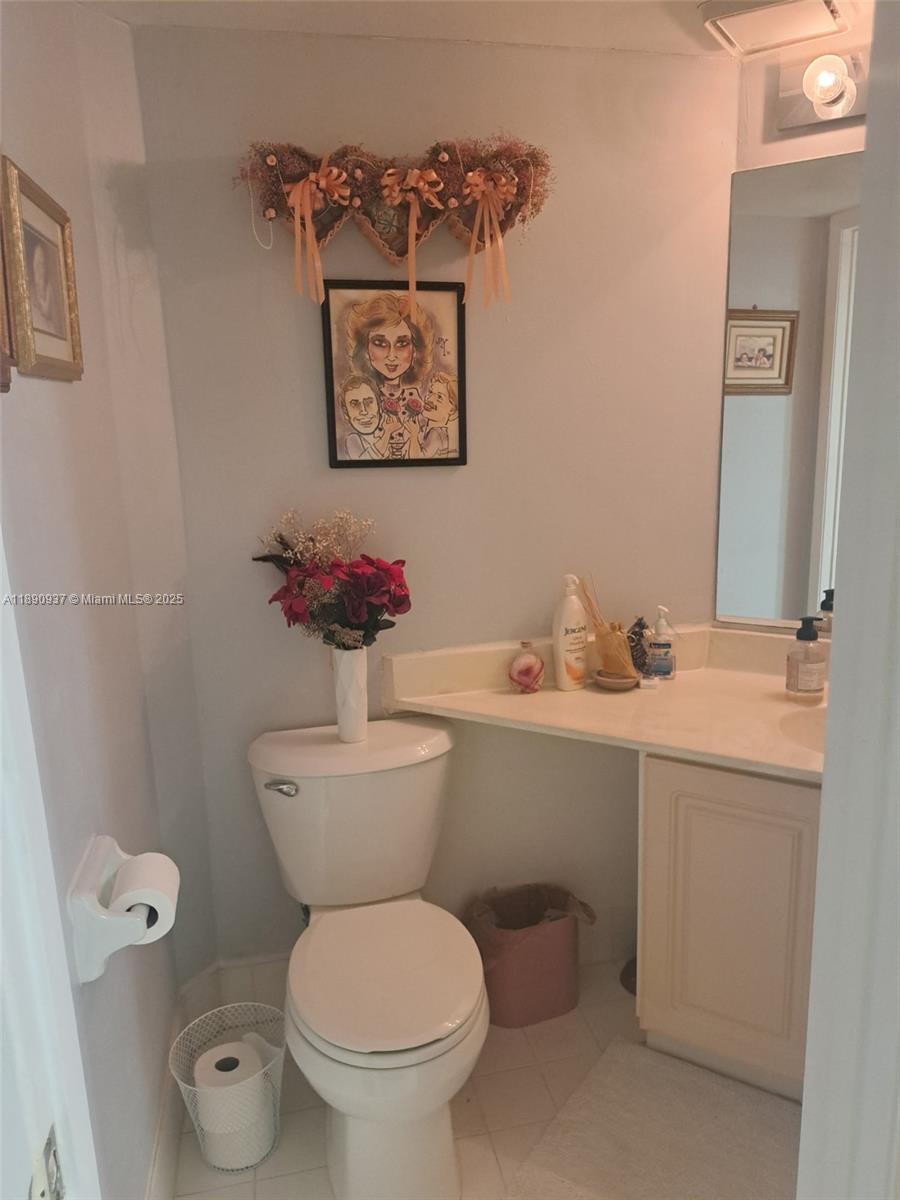 CHARLESTOWNE - Residential