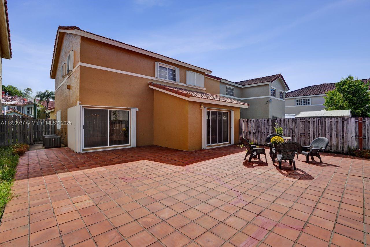 CHARLESTOWNE - Residential