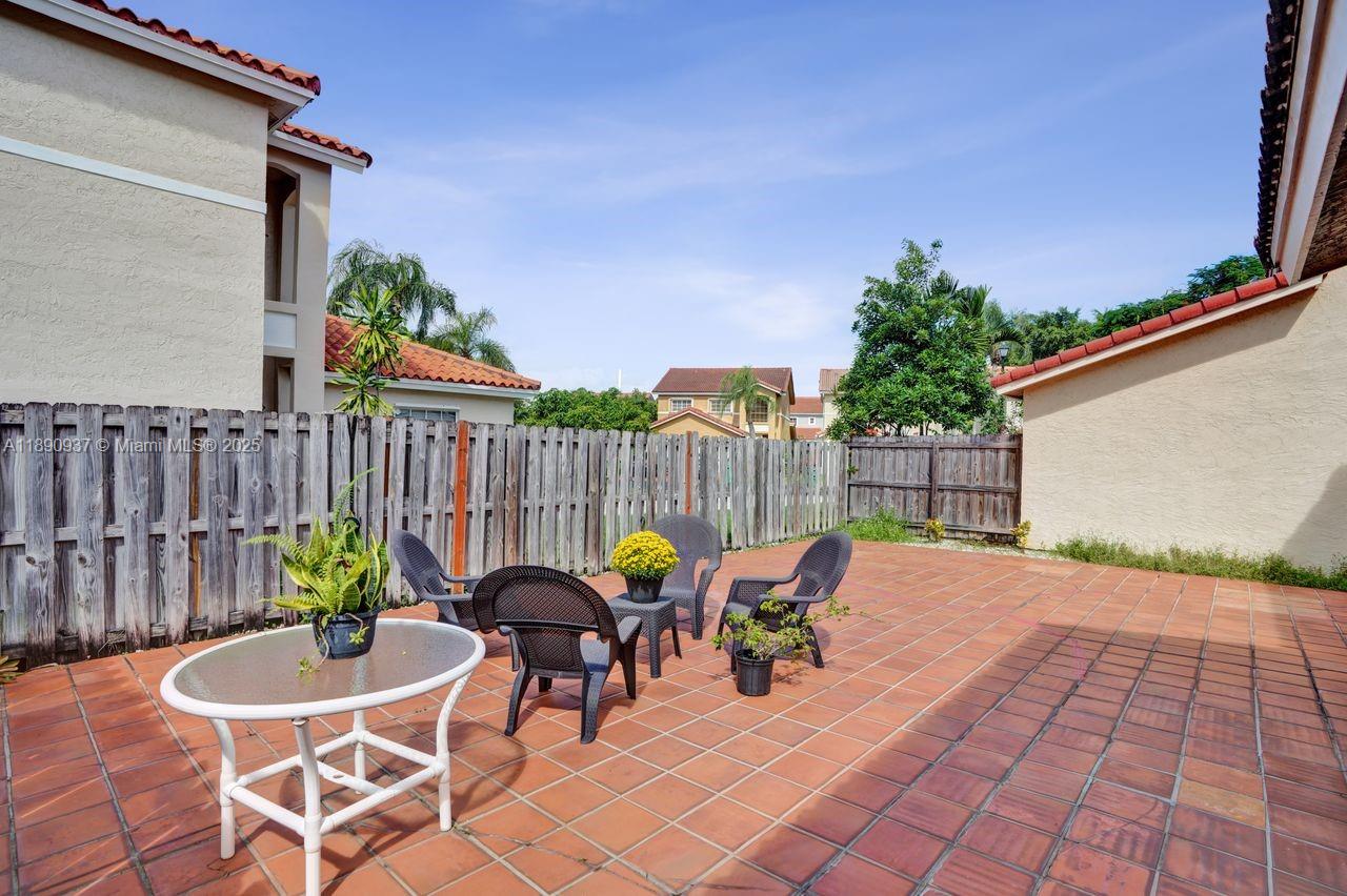 CHARLESTOWNE - Residential