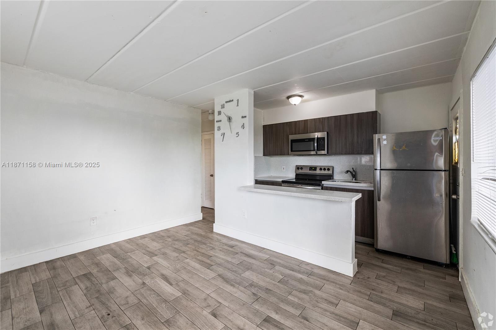 Section 8 vouchers or any other subsidized rent payment programs are welcome! Beautiful unit, S/S Appliances. Fast Approval. Low security deposit.