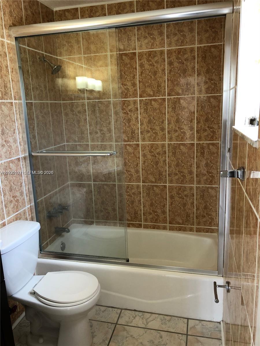 VILLA NAVARRA CONDO - Residential