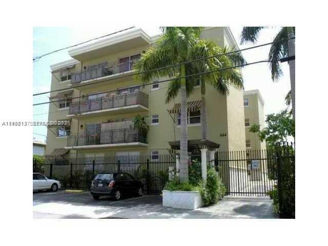 VILLA NAVARRA CONDO - Residential