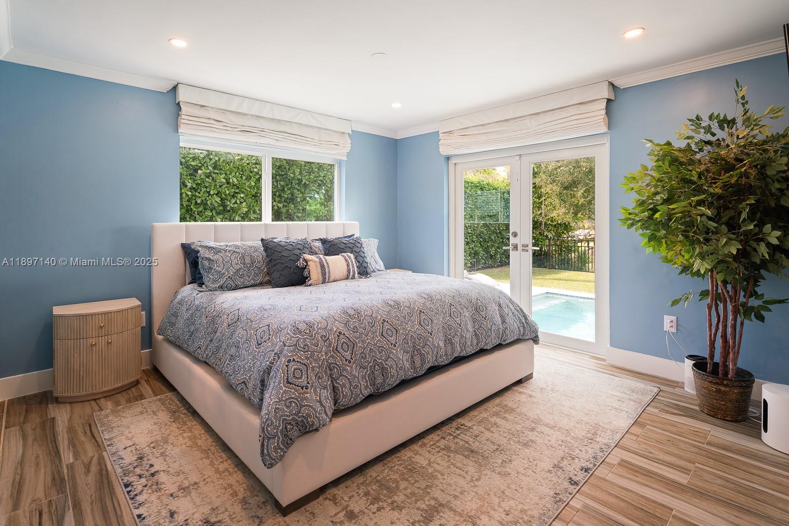 TWIN LAKE MANOR SUB - Residential