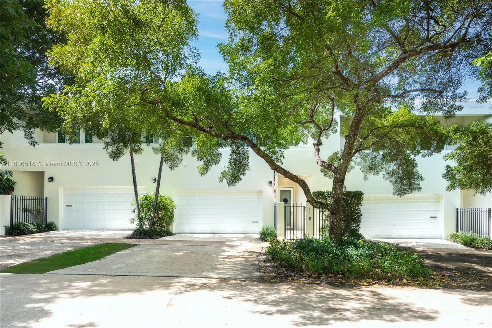 602 Malaga Ave B, Coral Gables, FL, 33134/$1,150,000 1 602 Malaga Ave B