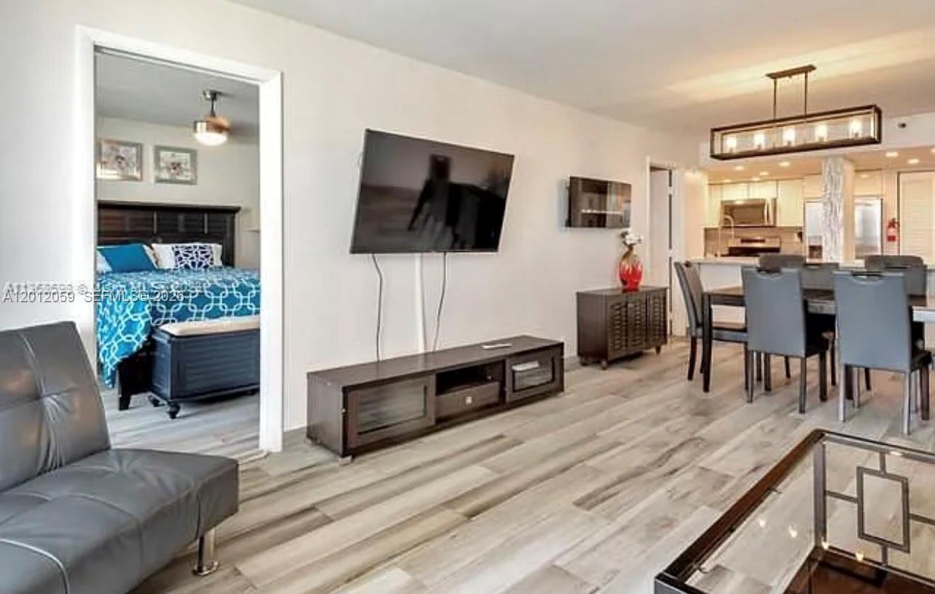 VENETIA CONDO - Residential
