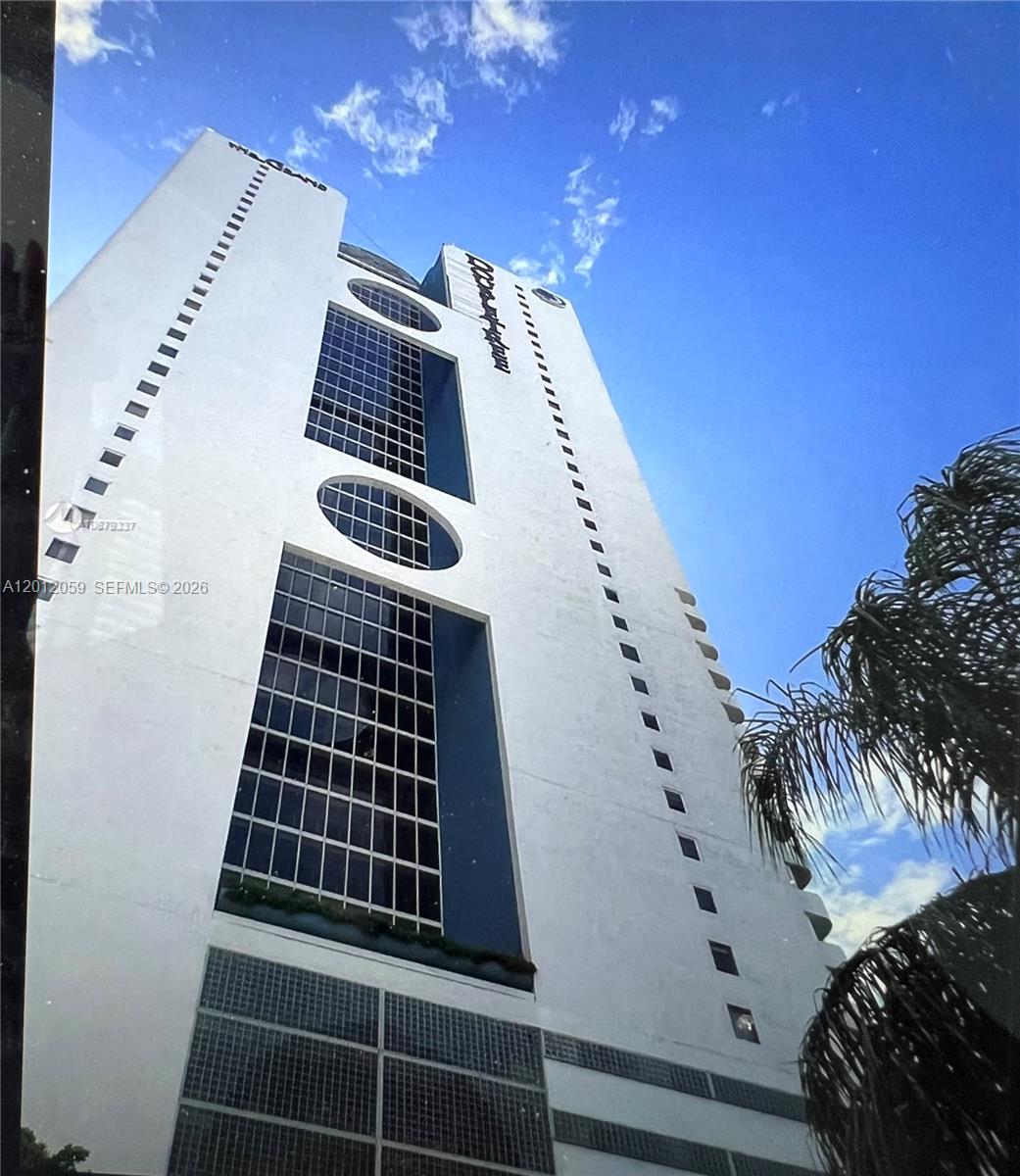 VENETIA CONDO - Residential