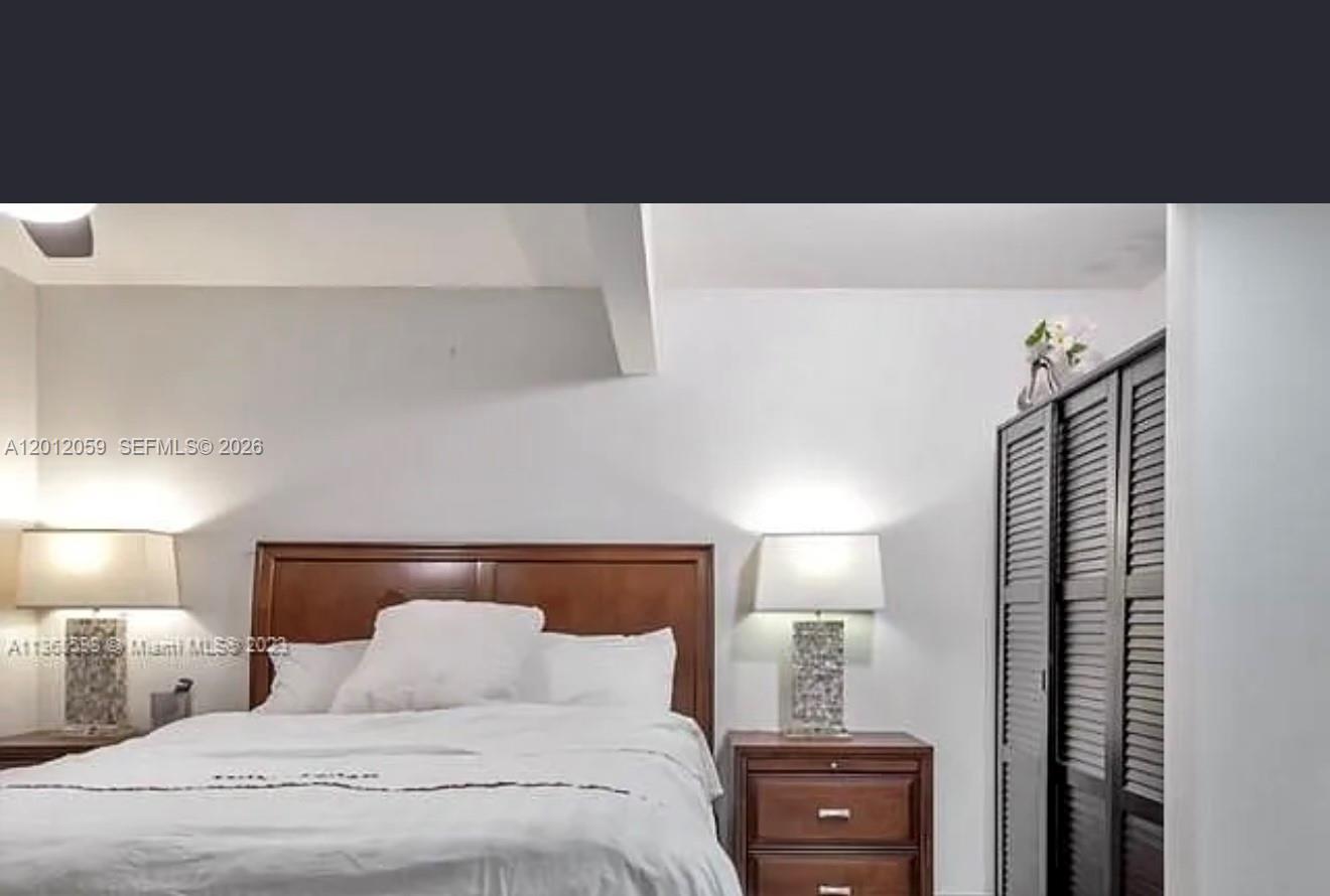 VENETIA CONDO - Residential