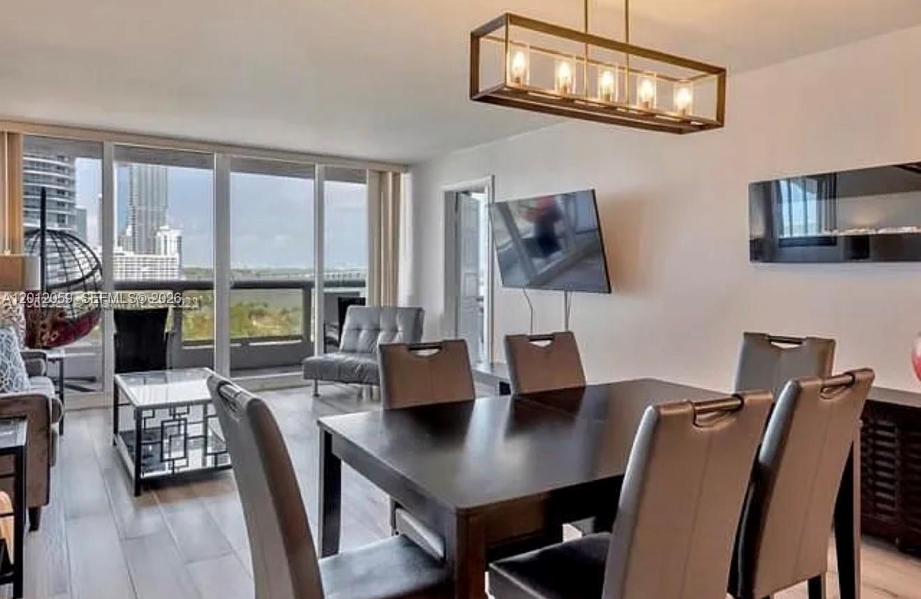 VENETIA CONDO - Residential