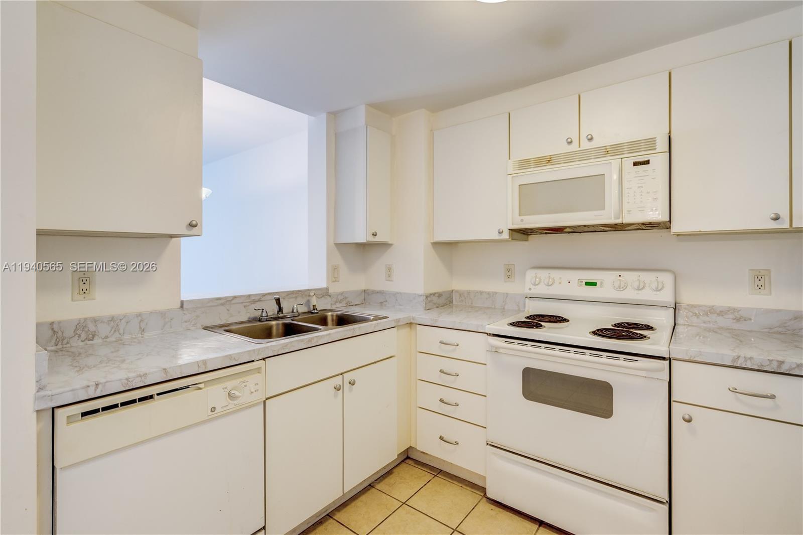 Vue At Brickell Condo - Residential Lease