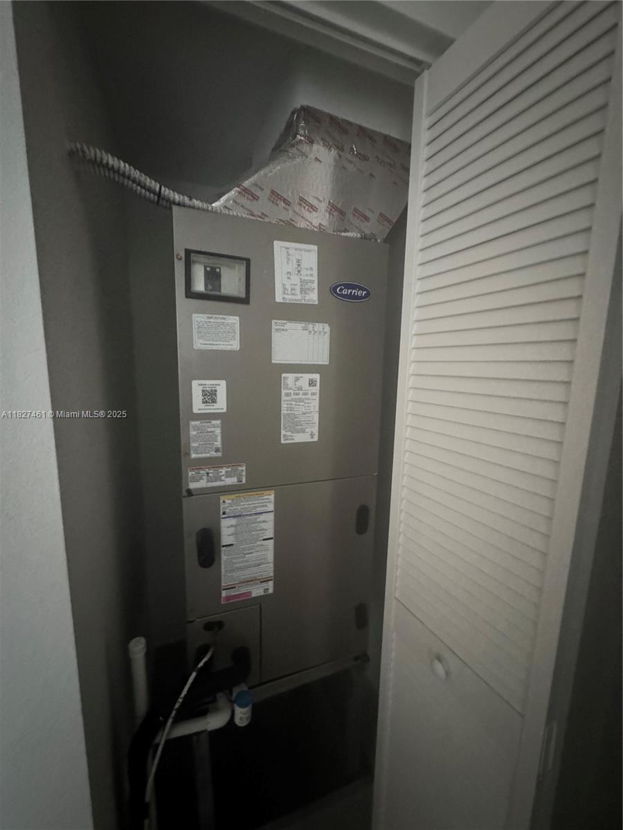 WINDSOR SQUARE - Residential