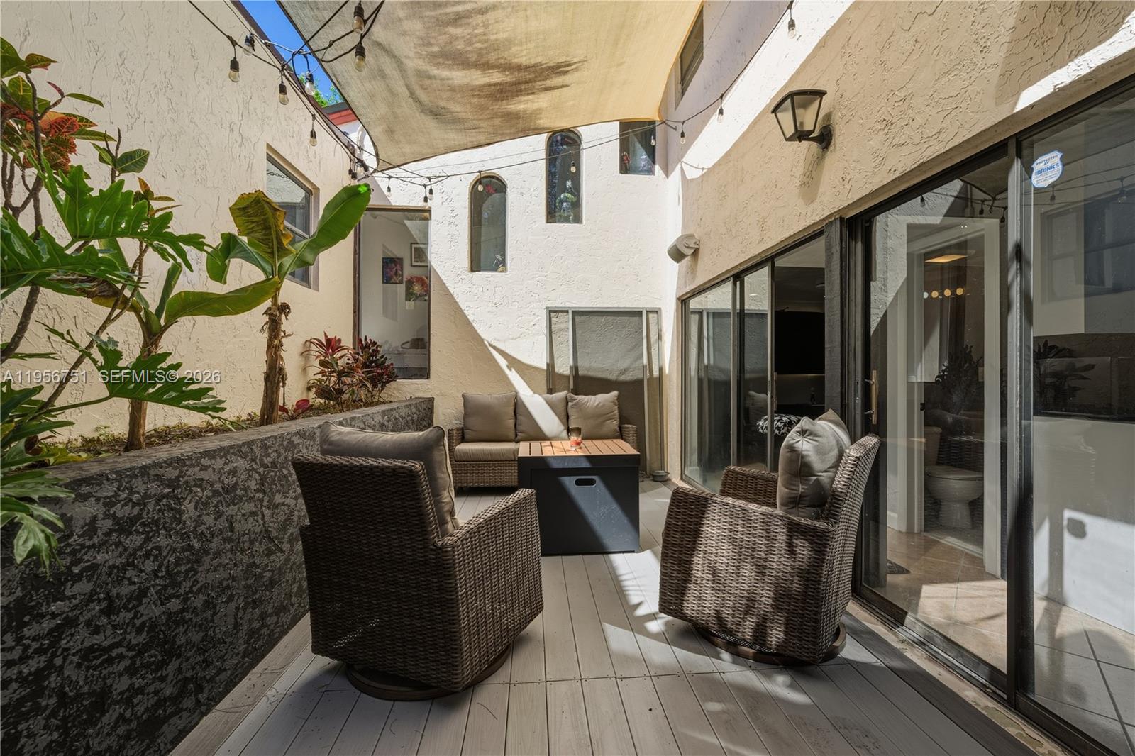 HILLS OF INVERRARY TRACT - Residential