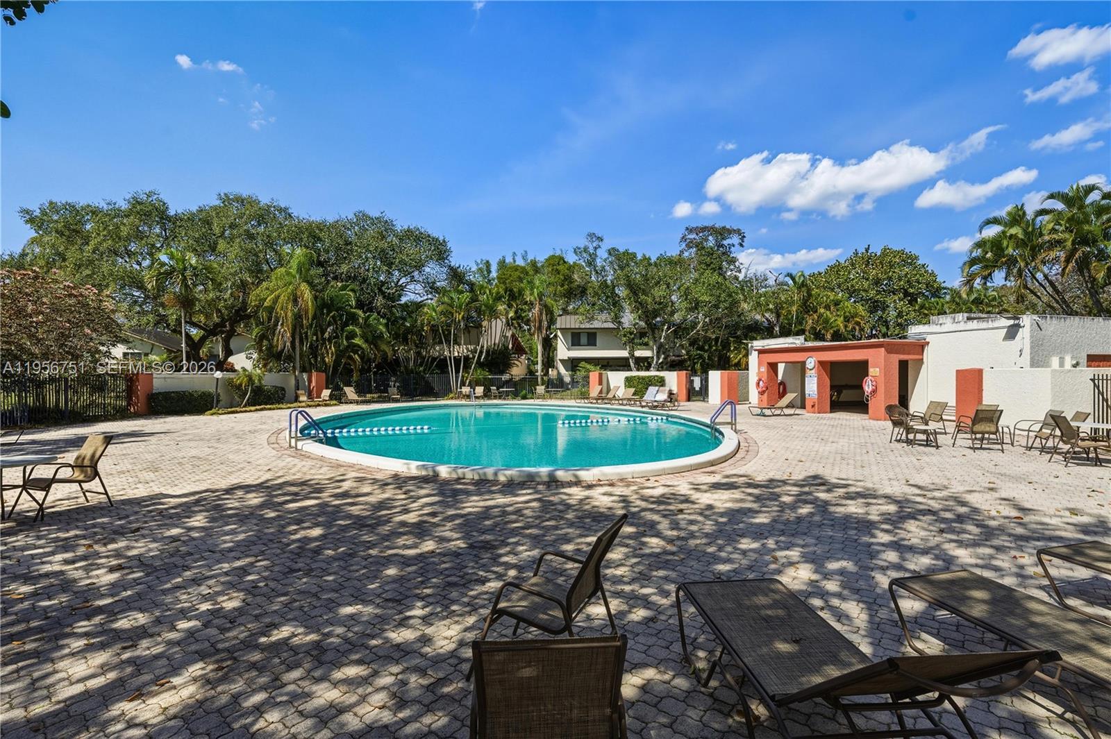 HILLS OF INVERRARY TRACT - Residential