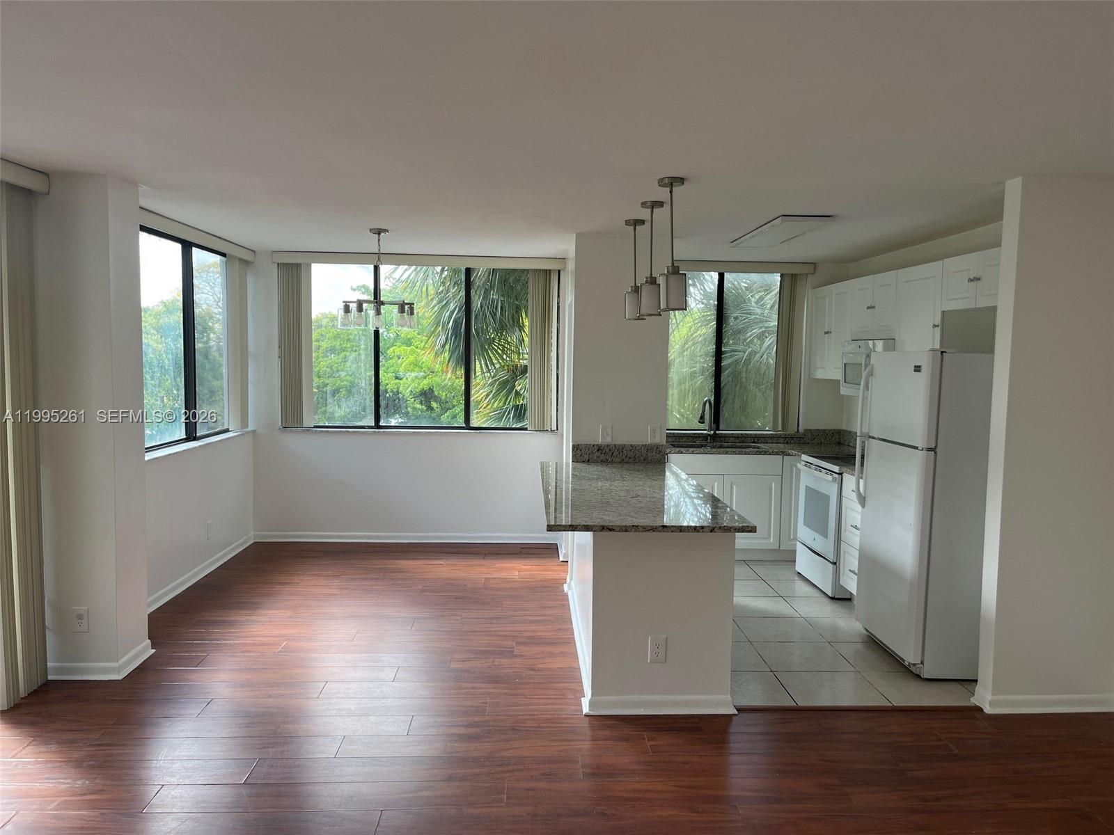 INVERRARY GARDENS CONDO I - Residential Lease