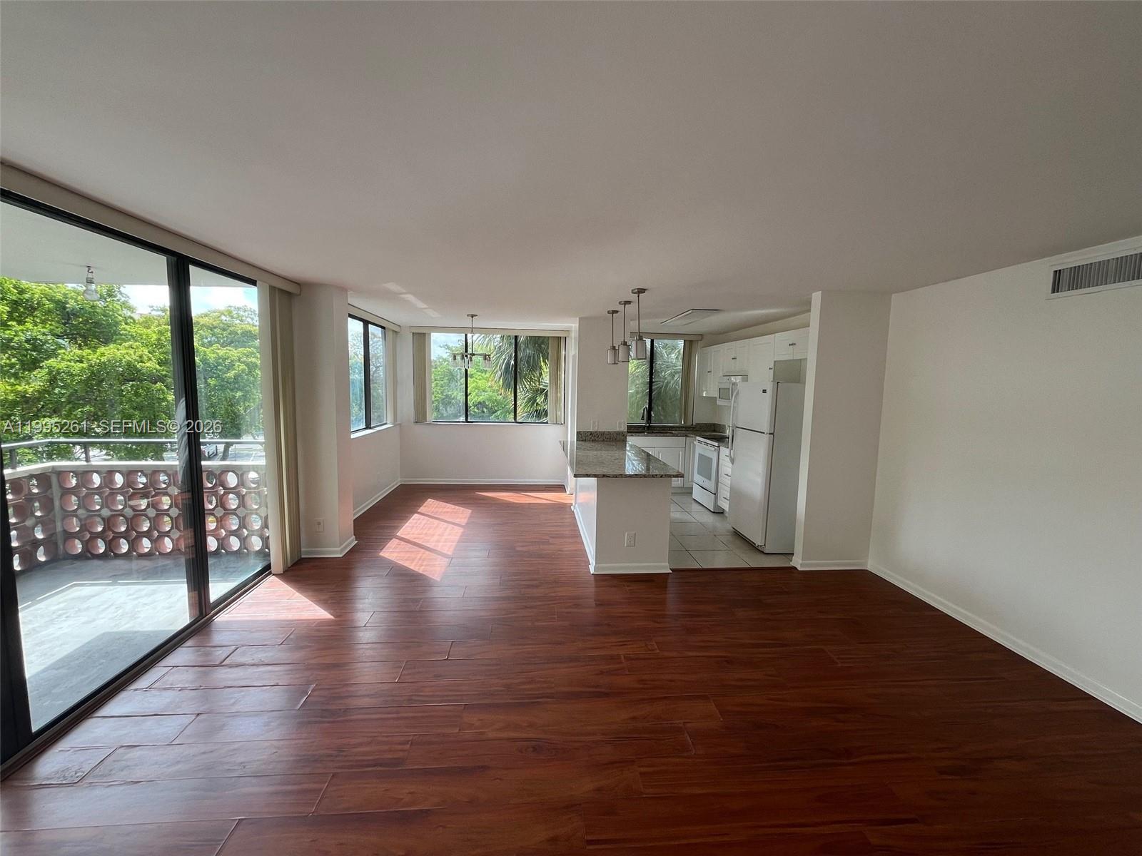 INVERRARY GARDENS CONDO I - Residential Lease