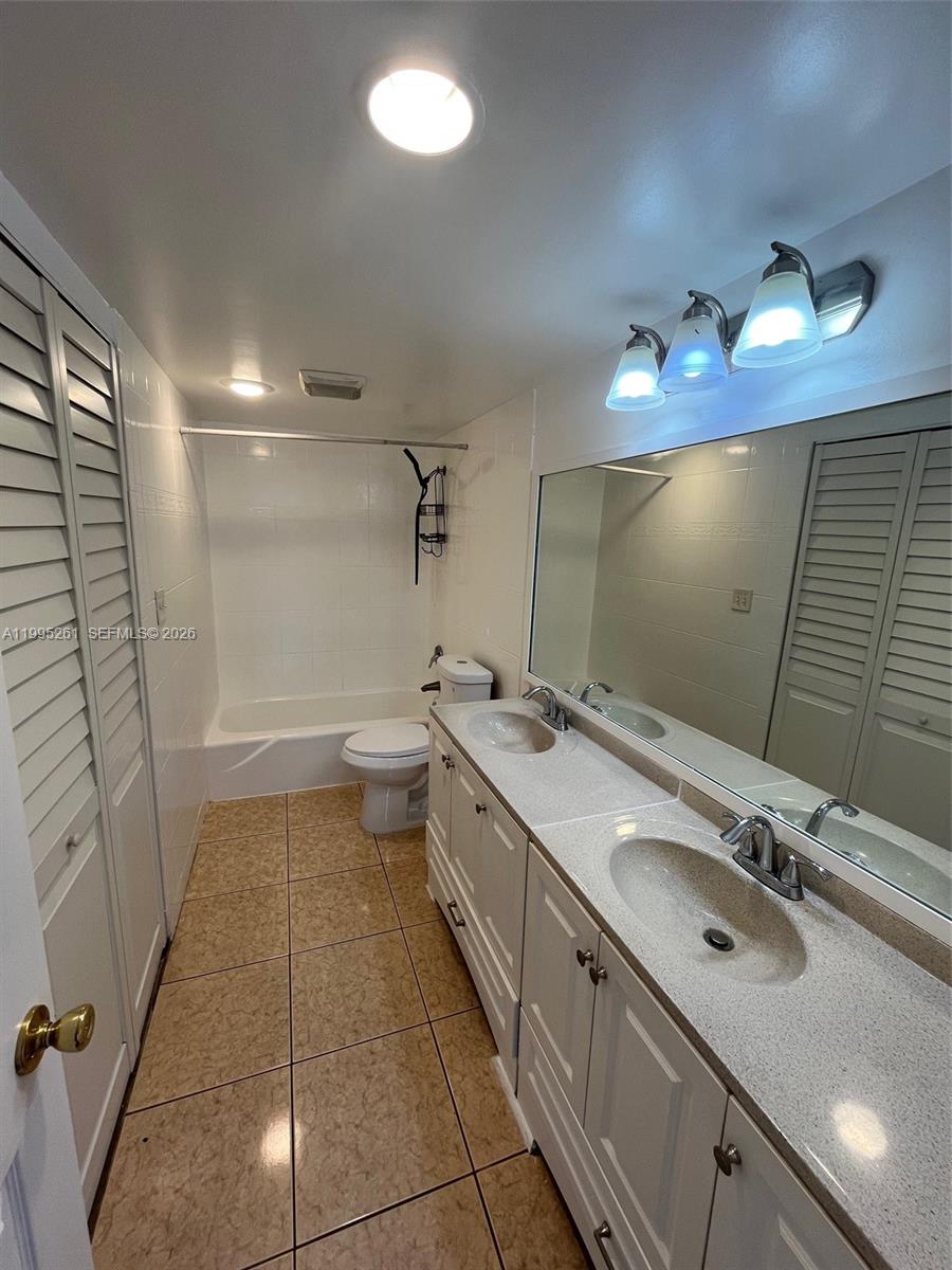 INVERRARY GARDENS CONDO I - Residential Lease