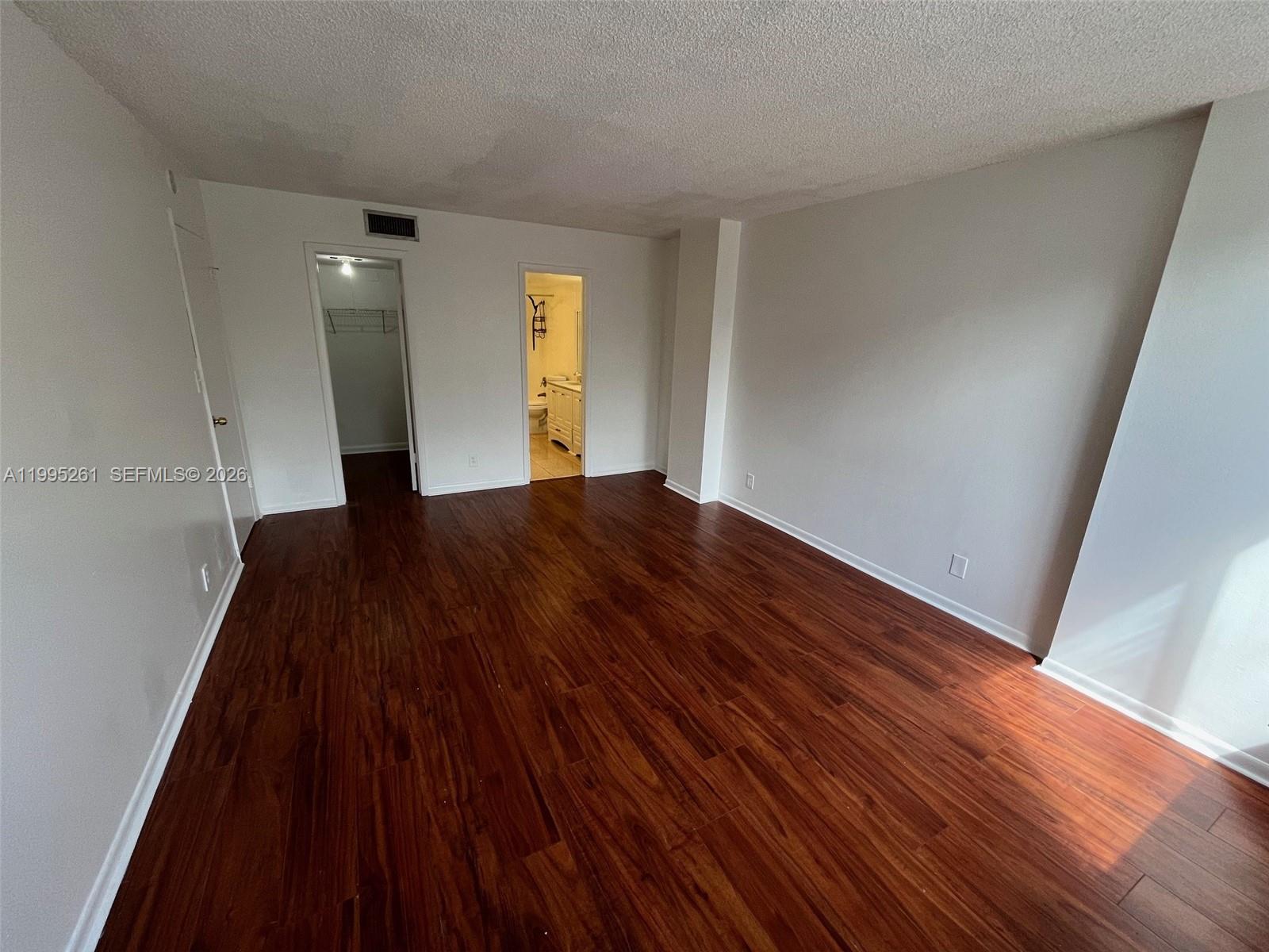 INVERRARY GARDENS CONDO I - Residential Lease