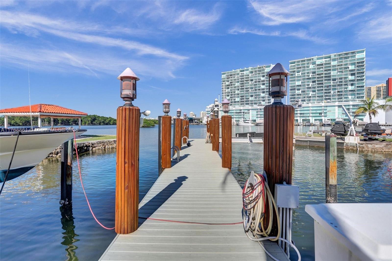 ATLANTIC ISLAND - Residential