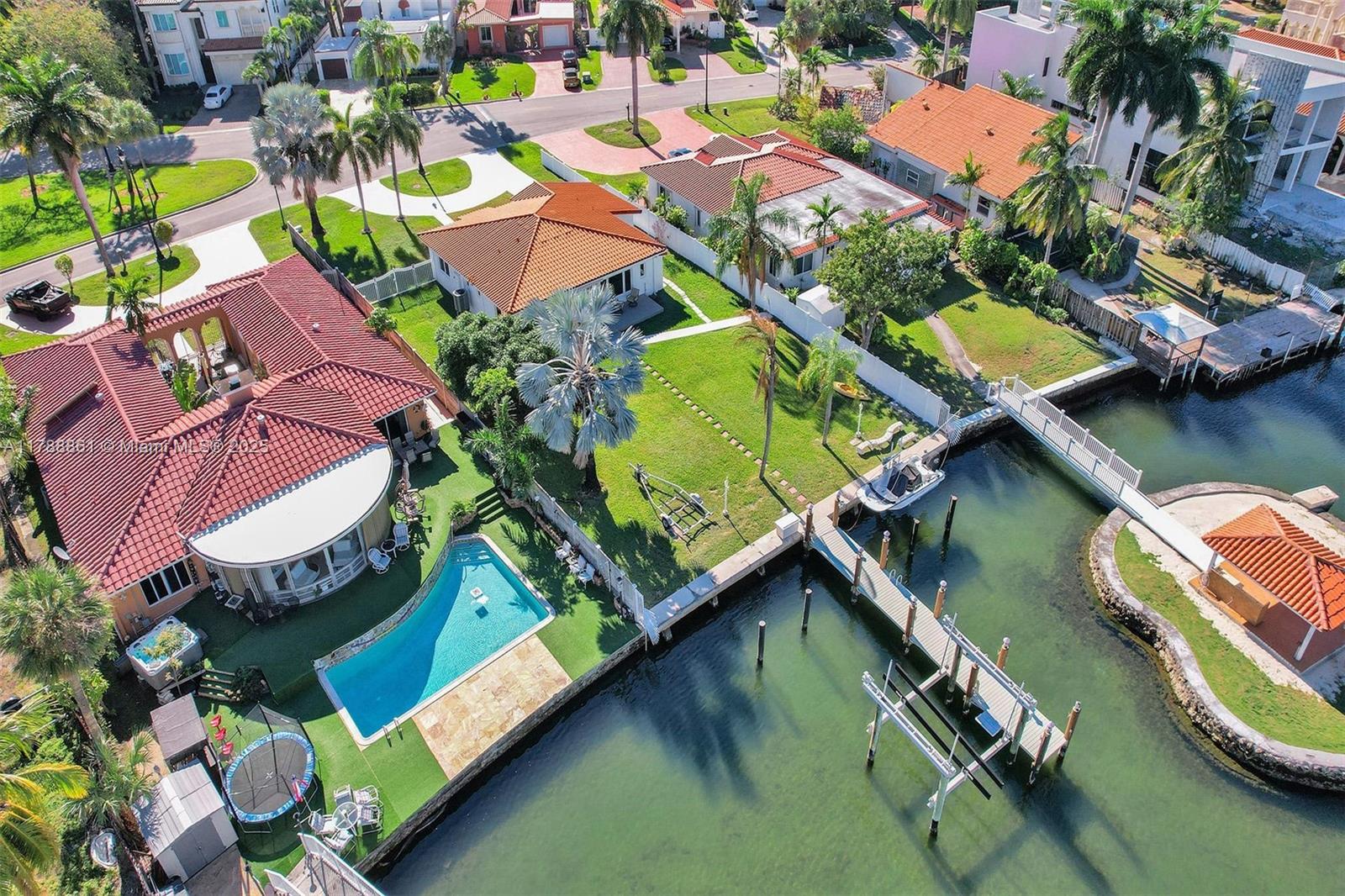 ATLANTIC ISLAND - Residential