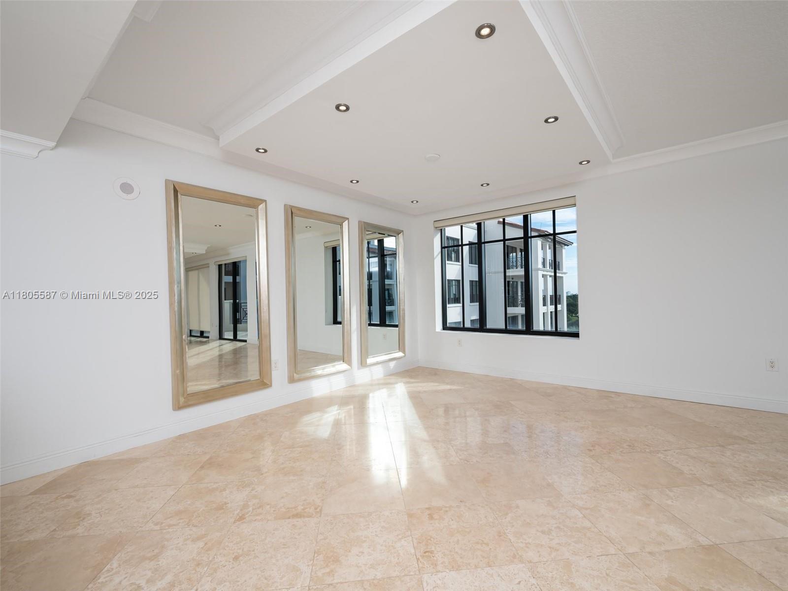 200 EAST PALMETTO PARK CO - Residential Lease