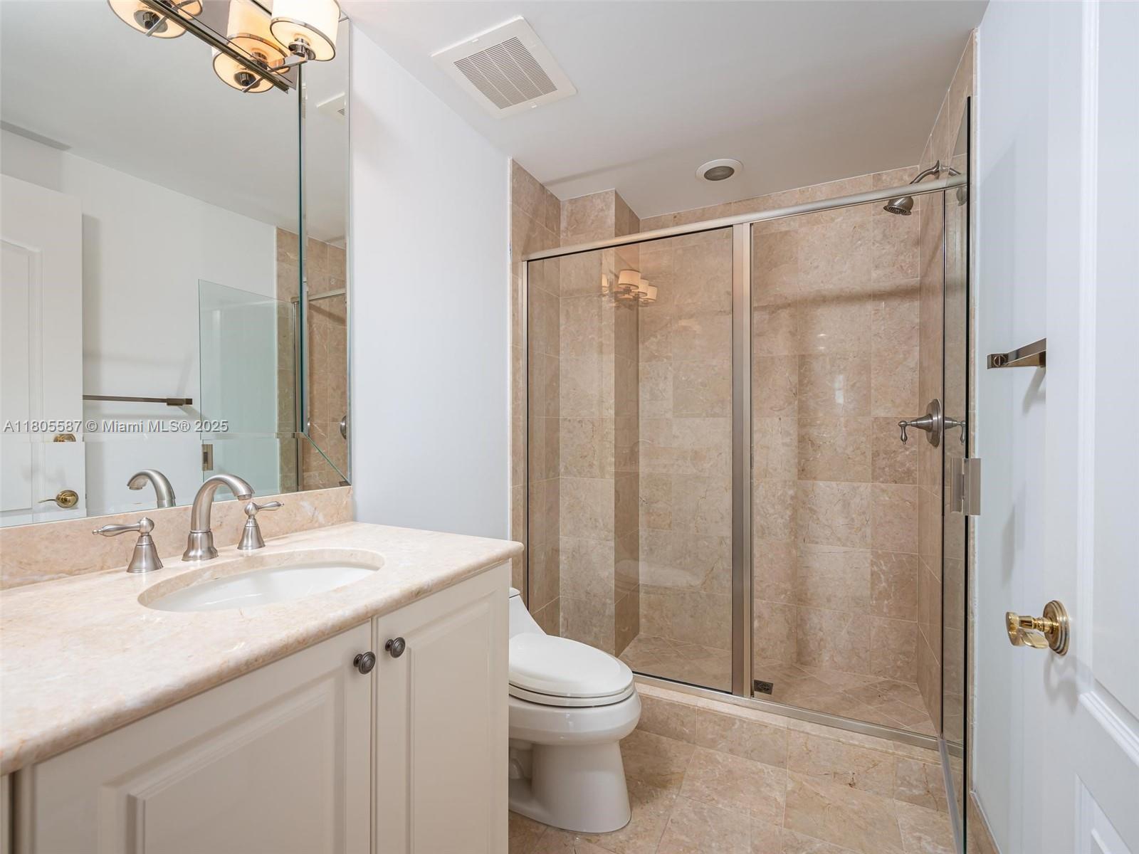 200 EAST PALMETTO PARK CO - Residential Lease