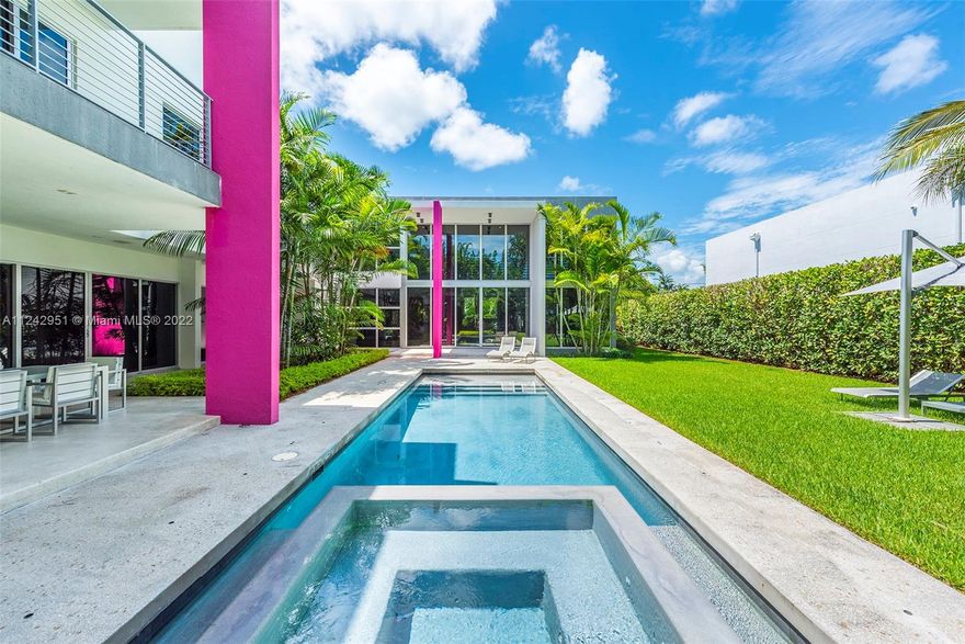 Ultra-Luxury Modern Home designed by World-Renowned Architect Roney Mateu. Built in 2016, this 4 Bed + Loft, 4.5 Bath residence features magazine-worthy design with stunning 20-foot glass walls, a chic layout, and high-end finishes. MiaCucina kitchen includes quartz counters, gas Wolf cooktop & double oven, SubZero refrigerator, and wine cooler. Inspirational design continues in the owner’s suite with expansive closet, luxe whirlpool tub, and private balcony overlooking spacious backyard w/ heated pool, covered terrace and summer kitchen. Replete with other details such as porcelain flooring, impact windows/doors, linear air diffusers, Smart Home System and electric shades. Sought-after location nearby top schools, Dante Fascell Park, and two blocks to Starbucks and Joanna’s Marketplace.