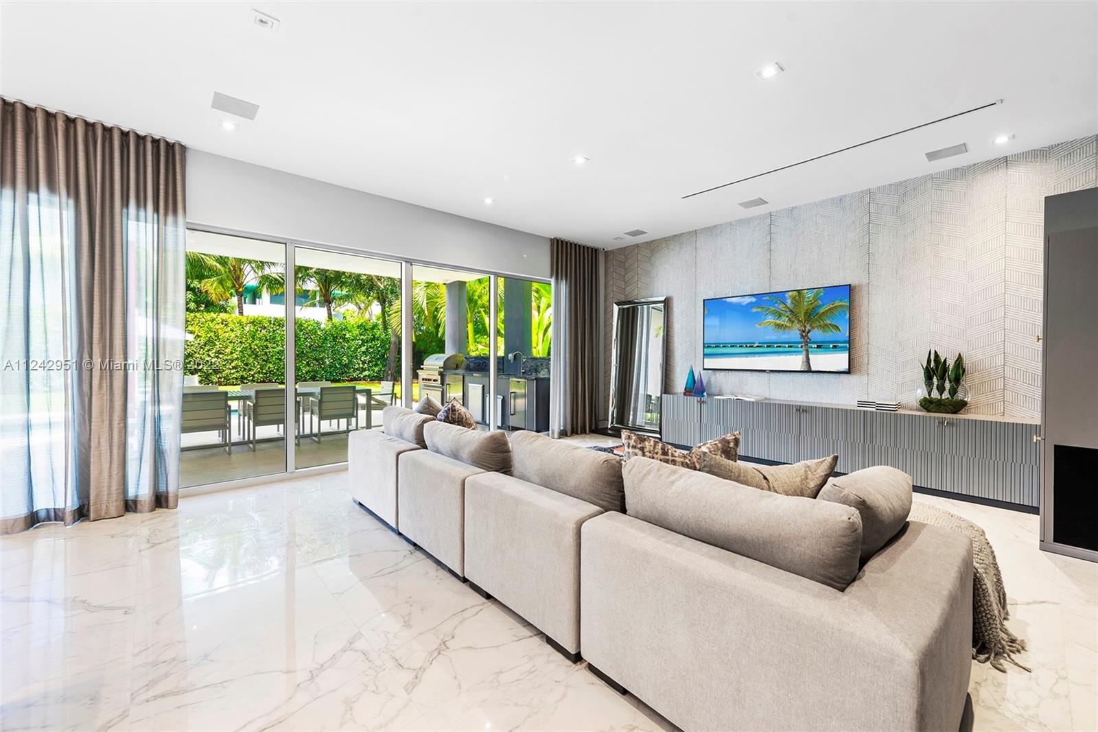 6491 SNAPPER CREEK COURT - Residential