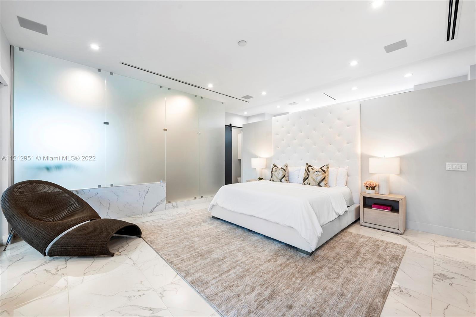 6491 SNAPPER CREEK COURT - Residential