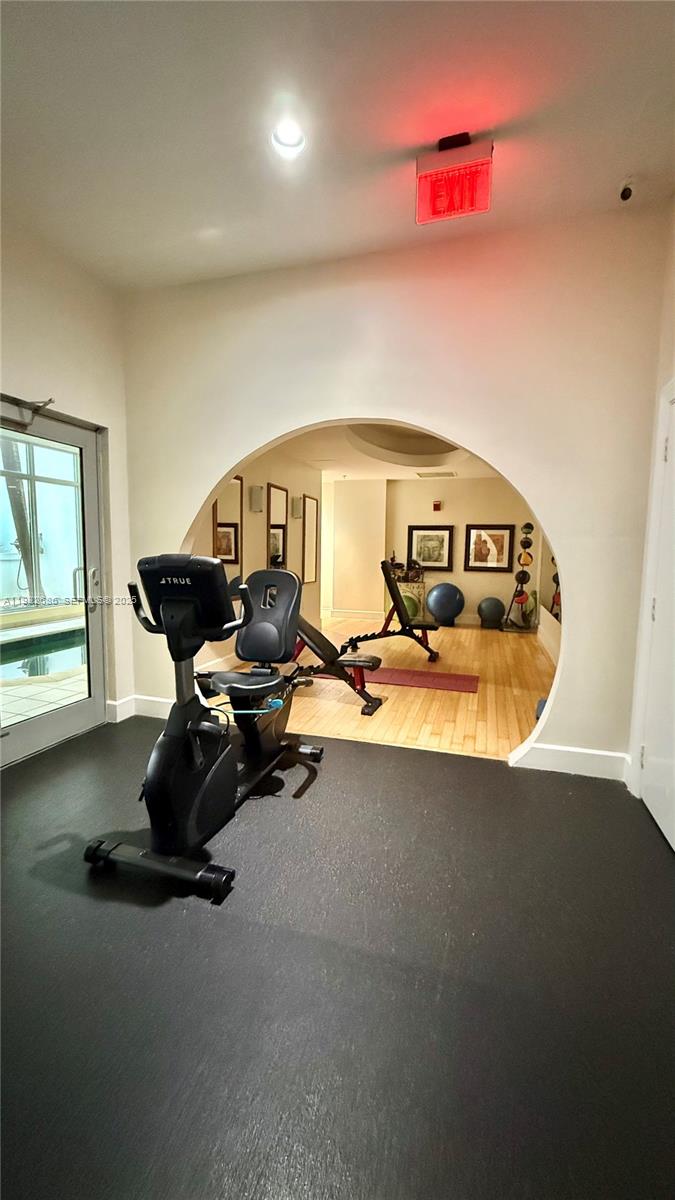 RADIUS CONDO - Residential