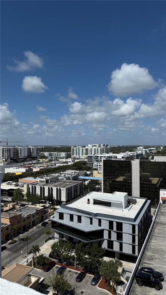 RADIUS CONDO - Residential