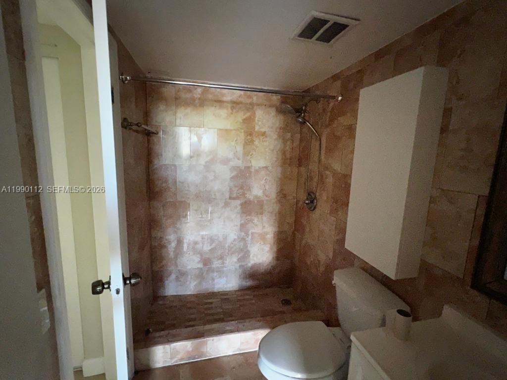 TALL TREES CONDO - Residential