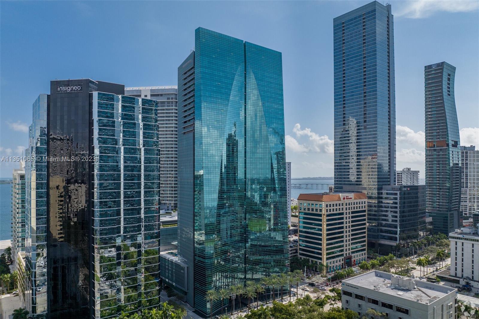 Photo 1 of 22 of 1395 Brickell Ave 3206 property